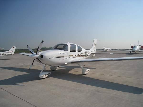 Fotos-div/testimonials/sr22_g3_t.jpg