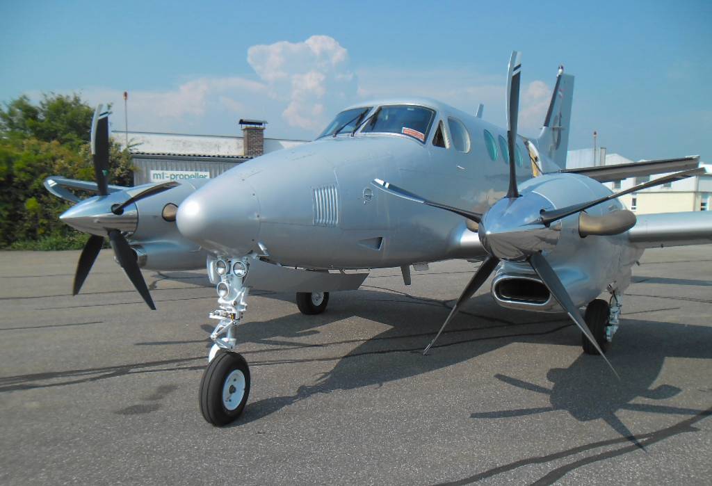 STC/stc_pic/beech_kingair_90.jpg