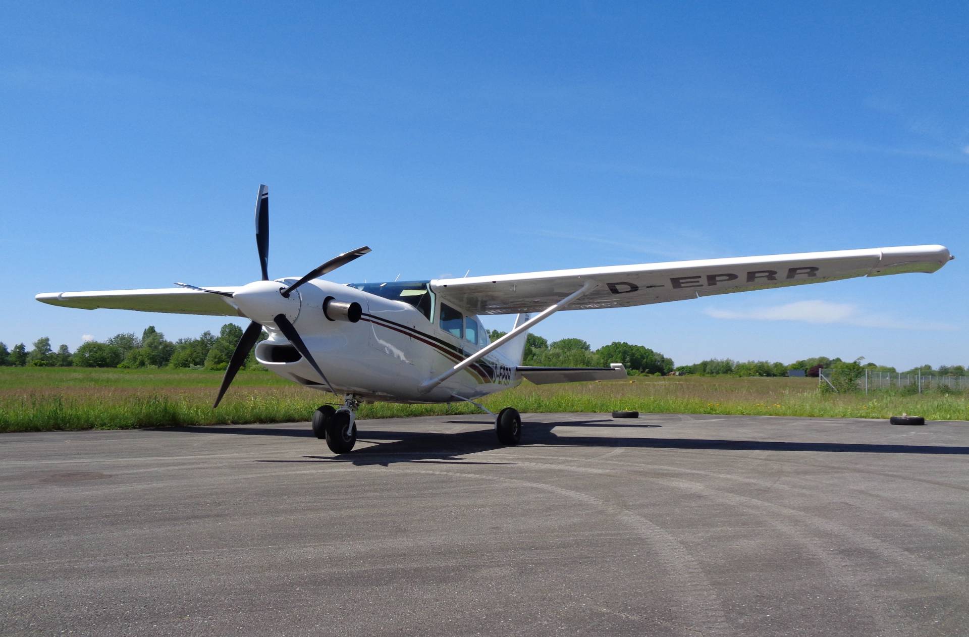 STC/stc_pic/cessna_206_pt6a.jpg