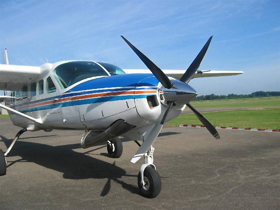 STC/stc_pic/cessna_208_a_b.JPG