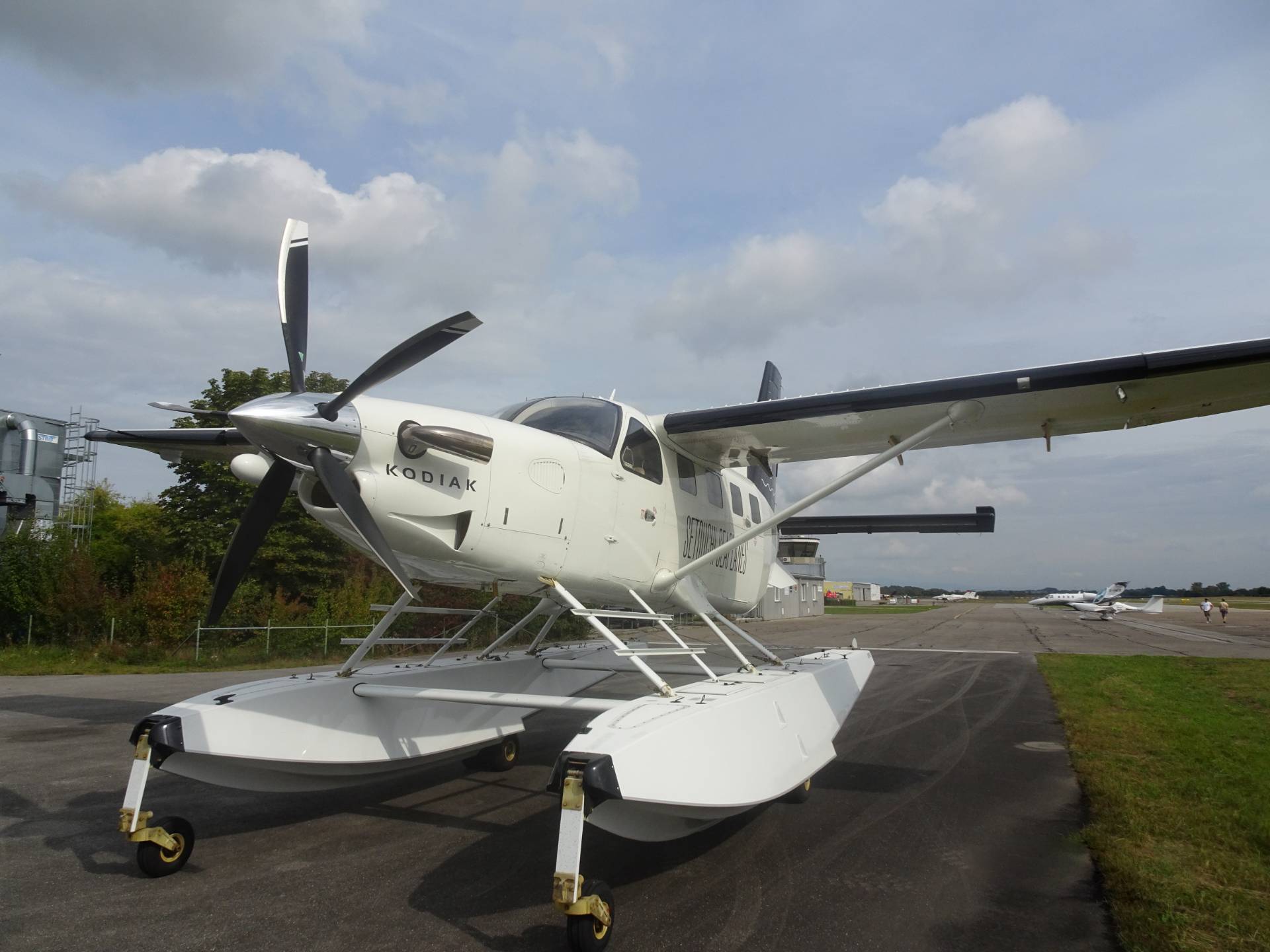 STC/stc_pic/kodiak_100_floats.jpg